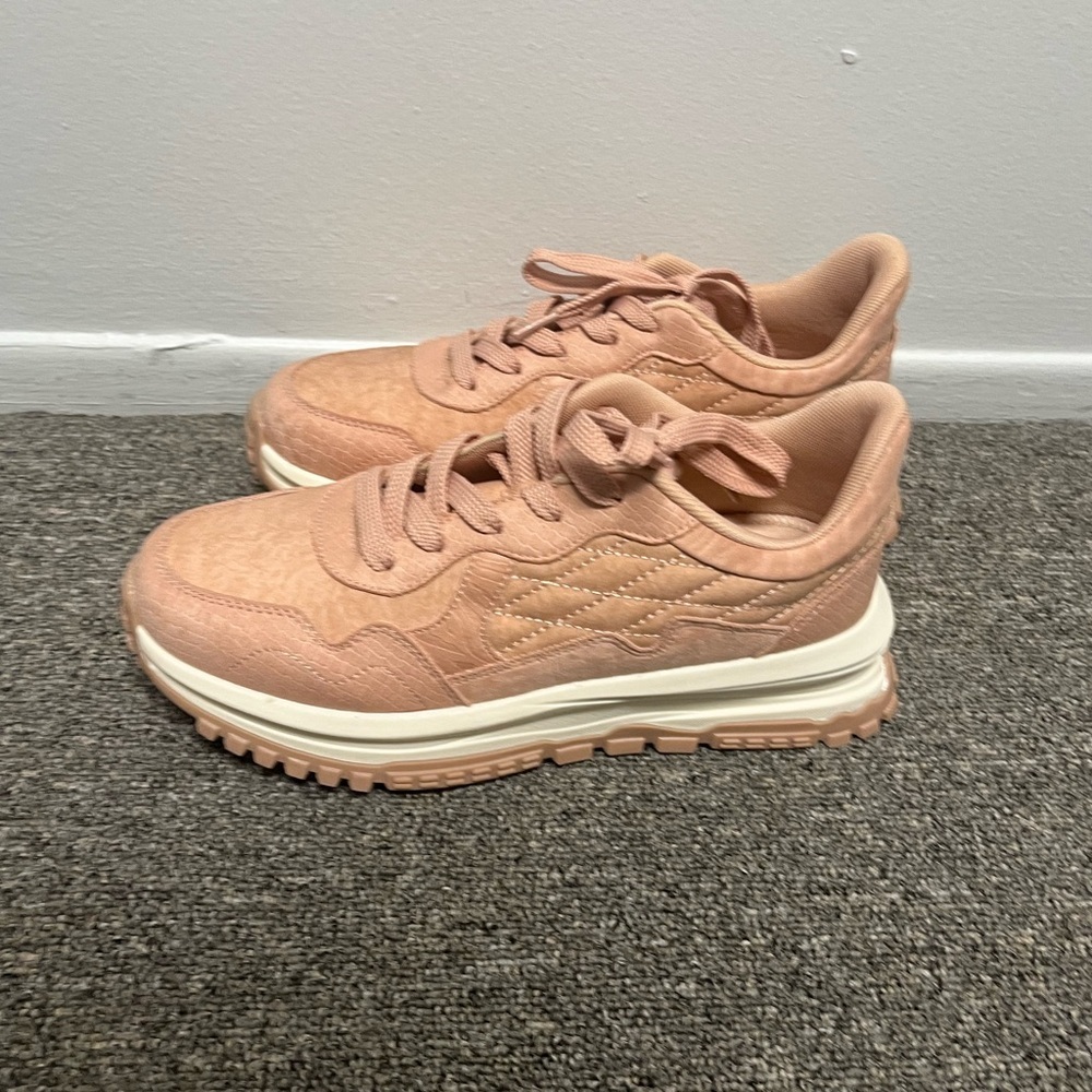 New Shoes Size 9